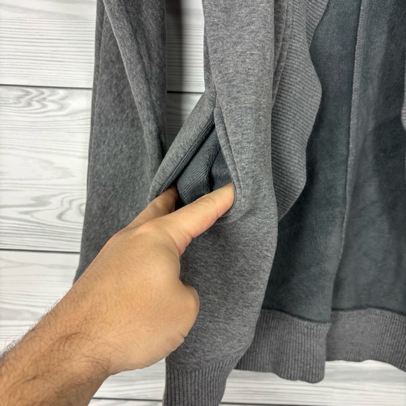 UGG Cozy Gray Slub Knit Cardigan Size Small - Picture 2 of 8